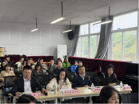 师范学院开展“深耕师范课堂，赋能教学成长”优秀教师公开示范课活动